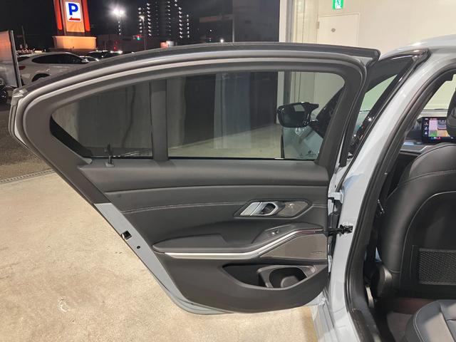 ３シリーズ Ｍ３４０ｉ　ｘＤｒｉｖｅ　後期モデル　カーブドディスプレイ　６気筒ターボエンジン　ハーマンカードンサウンド　サラウンドビュー　ハンズオフアシスト　アクティブクルーズ　パーソナルＡＩ　リバースアシスト（45枚目）