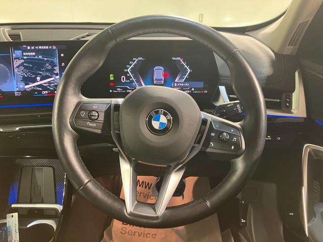 Ｘ１ ｘＤｒｉｖｅ　２０ｄ　ｘライン　ヴェガンザレザー　インテリアカメラ　ＡＲナビ　ヘッドアップディスプレイ　サラウンドビュー　１９インチ　アクティブクルーズ（3枚目）