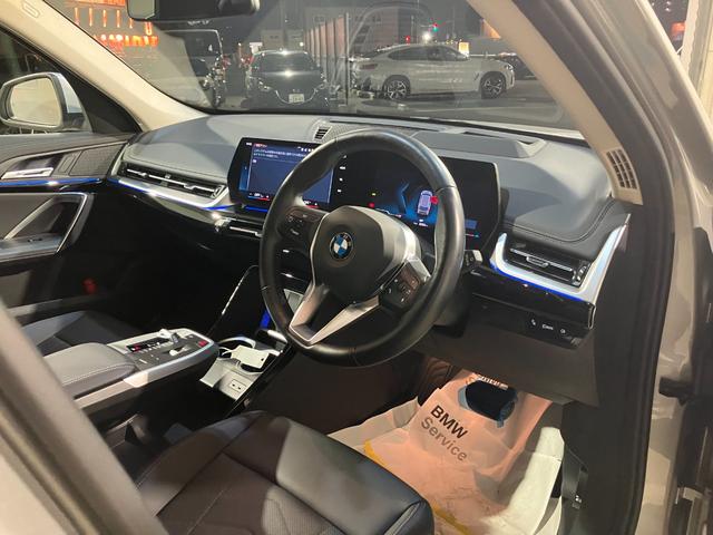 Ｘ１ ｘＤｒｉｖｅ　２０ｄ　ｘライン　ヴェガンザレザー　インテリアカメラ　ＡＲナビ　ヘッドアップディスプレイ　サラウンドビュー　１９インチ　アクティブクルーズ（37枚目）