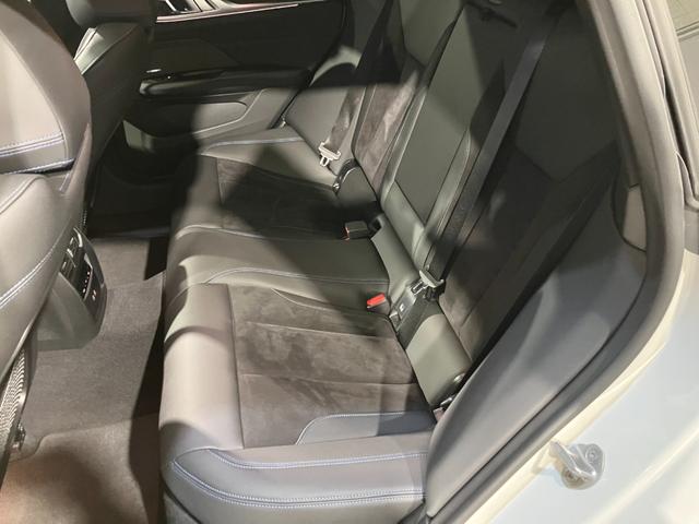 ４シリーズ ４２０ｄ　ｘＤｒｉｖｅグランクーペ　Ｍスポーツ　カーブドディスプレイ　ハーマンカードンサウンド　サラウンドビュー　ヘッドアップディスプレイ　ランバーサポート　ハンズオフアシスト　リバースアシスト　パワーバックドア（43枚目）