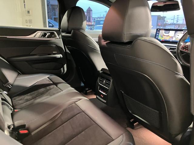 ４シリーズ ４２０ｄ　ｘＤｒｉｖｅグランクーペ　Ｍスポーツ　カーブドディスプレイ　ハーマンカードンサウンド　サラウンドビュー　ヘッドアップディスプレイ　ランバーサポート　ハンズオフアシスト　リバースアシスト　パワーバックドア（46枚目）
