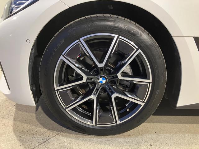 ４シリーズ ４２０ｄ　ｘＤｒｉｖｅグランクーペ　Ｍスポーツ　カーブドディスプレイ　ハーマンカードンサウンド　サラウンドビュー　ヘッドアップディスプレイ　ランバーサポート　ハンズオフアシスト　リバースアシスト　パワーバックドア（56枚目）