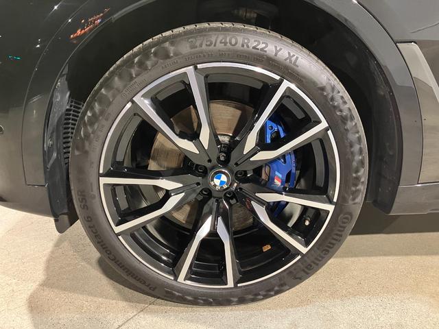 Ｘ７ ｘＤｒｉｖｅ　３５ｄ　Ｍスポーツ　７人乗り　リアエンターテイメント　Ｂ＆Ｗダイヤモンドサラウンド　モカレザー　スカイラウンジサンルーフ　保冷保温カップホルダー　ヒートコンフォートパッケージ　エグゼクティブドライブプロ（18枚目）
