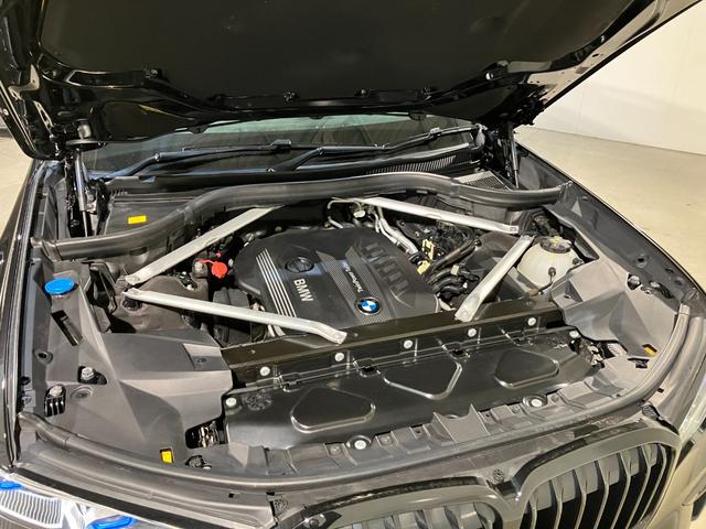 Ｘ７ ｘＤｒｉｖｅ　３５ｄ　Ｍスポーツ　７人乗り　リアエンターテイメント　Ｂ＆Ｗダイヤモンドサラウンド　モカレザー　スカイラウンジサンルーフ　保冷保温カップホルダー　ヒートコンフォートパッケージ　エグゼクティブドライブプロ（27枚目）