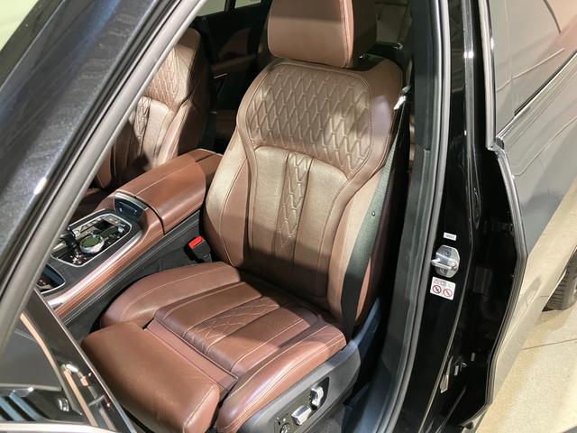 Ｘ７ ｘＤｒｉｖｅ　３５ｄ　Ｍスポーツ　７人乗り　リアエンターテイメント　Ｂ＆Ｗダイヤモンドサラウンド　モカレザー　スカイラウンジサンルーフ　保冷保温カップホルダー　ヒートコンフォートパッケージ　エグゼクティブドライブプロ（37枚目）