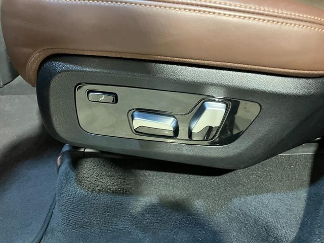 Ｘ７ ｘＤｒｉｖｅ　３５ｄ　Ｍスポーツ　７人乗り　リアエンターテイメント　Ｂ＆Ｗダイヤモンドサラウンド　モカレザー　スカイラウンジサンルーフ　保冷保温カップホルダー　ヒートコンフォートパッケージ　エグゼクティブドライブプロ（50枚目）