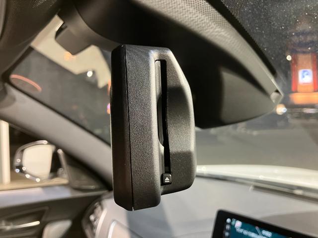 Ｍ２ コンペティション　ハーマンカードンサウンド　Ｓエンジン　直列６気筒ツインターボ　７速ＤＣＴ　Ｍスポーツシート（10枚目）