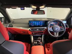 毎回座るフロントシート。運転席は必ず使用する部分ですので、座り心地が重要です！ 2