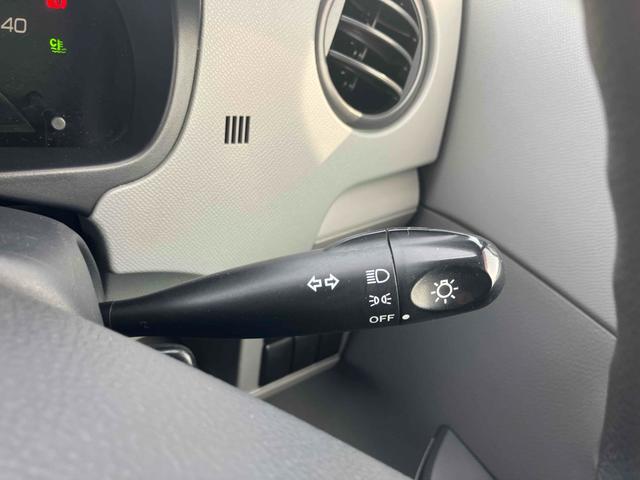 ＡＺワゴン ＸＧ　キーレスエントリー　電動格納ミラー　ベンチシート　ＡＴ　盗難防止システム　ＡＢＳ　ＣＤ　衝突安全ボディ　エアコン　パワーステアリング　パワーウィンドウ（8枚目）