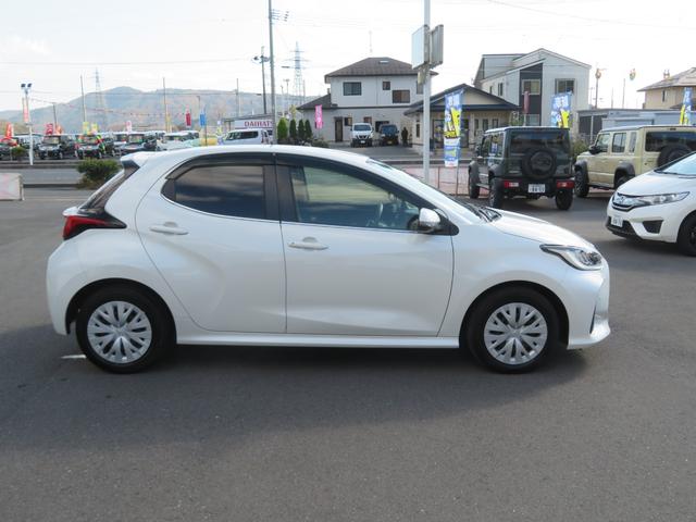 ヤリス ハイブリッドＺ　トヨタセーフティセンス＆Ｂカメラ・ＡＡＣ・スマートキー・純正ナビ付ディスプレイオーディオ・フルセグＴＶ・Ｂｉｕｅｔｏｏｔｈ・ＬＥＤライト・ＥＴＣ・アダプティブクルーズコントロール・アイドリングストップ（5枚目）