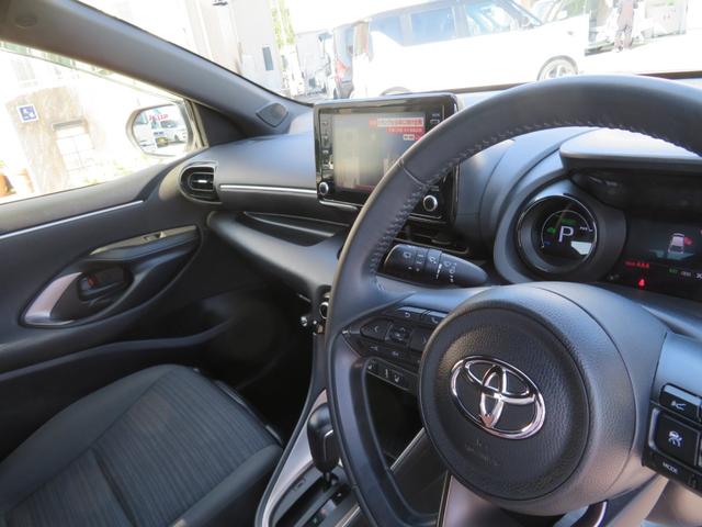 ヤリス ハイブリッドＺ　トヨタセーフティセンス＆Ｂカメラ・ＡＡＣ・スマートキー・純正ナビ付ディスプレイオーディオ・フルセグＴＶ・Ｂｉｕｅｔｏｏｔｈ・ＬＥＤライト・ＥＴＣ・アダプティブクルーズコントロール・アイドリングストップ（16枚目）