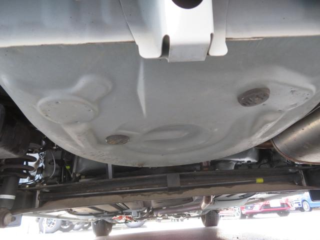 シエンタ ハイブリッドＧ　クエロ　パノラミックビューモニター・衝突軽減ブレーキ・純正メモリーナビ・ＬＥＤライト・フォグ・ドラレコ・クルーズコントロール・前席シートヒーター・フルセグＴＶ・Ｂｌｕｅｔｏｏｔｈ・ＥＴＣ・アイドリングストップ（3枚目）