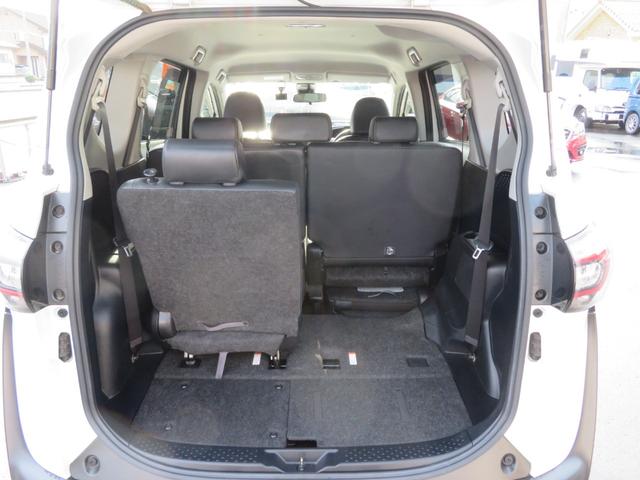 シエンタ ハイブリッドＧ　クエロ　パノラミックビューモニター・衝突軽減ブレーキ・純正メモリーナビ・ＬＥＤライト・フォグ・ドラレコ・クルーズコントロール・前席シートヒーター・フルセグＴＶ・Ｂｌｕｅｔｏｏｔｈ・ＥＴＣ・アイドリングストップ（13枚目）