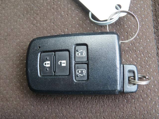 シエンタ ハイブリッドＧ　クエロ　パノラミックビューモニター・衝突軽減ブレーキ・純正メモリーナビ・ＬＥＤライト・フォグ・ドラレコ・クルーズコントロール・前席シートヒーター・フルセグＴＶ・Ｂｌｕｅｔｏｏｔｈ・ＥＴＣ・アイドリングストップ（31枚目）