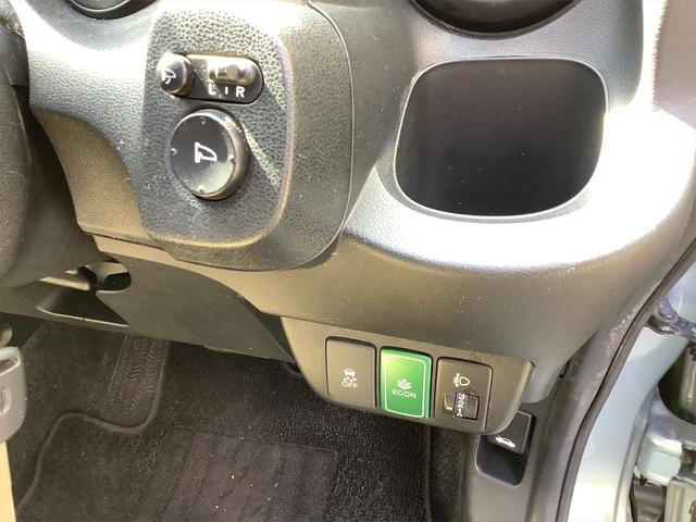 ハイブリッド ワンオーナー 禁煙車 クルーズコントロール ハーフレザーシート CD オートエアコン 電動格納ミラー Wエアバック ABS VSA ハイブリッド車 新品夏タイヤ交換済 整備・保証・鑑定書付き(18枚目)