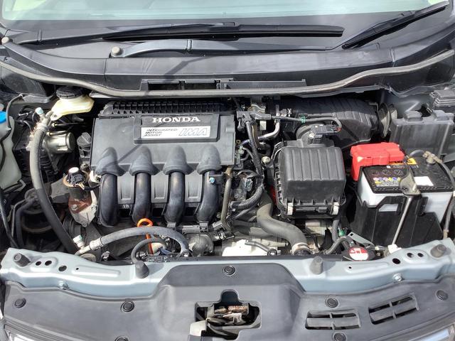 ハイブリッド ワンオーナー 禁煙車 クルーズコントロール ハーフレザーシート CD オートエアコン 電動格納ミラー Wエアバック ABS VSA ハイブリッド車 新品夏タイヤ交換済 整備・保証・鑑定書付き(31枚目)