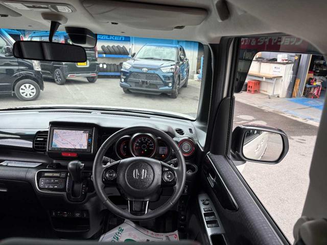 N-BOXカスタム 2トーンカラースタイル G・ターボLパッケージ ナビ TV CD DVD Bluetooth バックカメラ ETC クルーズコントロール ハーフレザーシート 両側パワースライドドア 純正15インチアルミ 衝突軽減ブレーキ 整備・保証・鑑定書付き(20枚目)