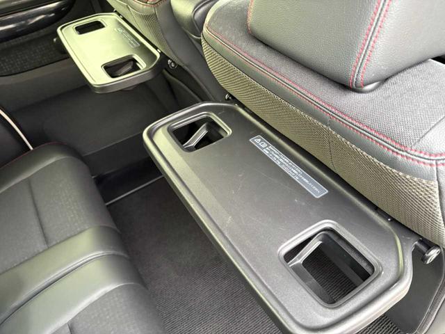 N-BOXカスタム 2トーンカラースタイル G・ターボLパッケージ ナビ TV CD DVD Bluetooth バックカメラ ETC クルーズコントロール ハーフレザーシート 両側パワースライドドア 純正15インチアルミ 衝突軽減ブレーキ 整備・保証・鑑定書付き(46枚目)