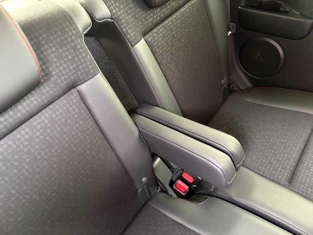 N-BOXカスタム 2トーンカラースタイル G・ターボLパッケージ ナビ TV CD DVD Bluetooth バックカメラ ETC クルーズコントロール ハーフレザーシート 両側パワースライドドア 純正15インチアルミ 衝突軽減ブレーキ 整備・保証・鑑定書付き(47枚目)