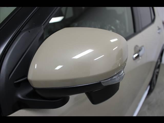 Z 登録済未使用車 衝突軽減ブレーキ クルーズコントロール コーナーセンサー シートヒーター オートライト 横滑り防止 アイドリングストップ プッシュスタート 17インチアルミホイール(8枚目)