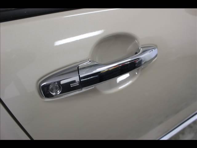 Z 登録済未使用車 衝突軽減ブレーキ クルーズコントロール コーナーセンサー シートヒーター オートライト 横滑り防止 アイドリングストップ プッシュスタート 17インチアルミホイール(29枚目)