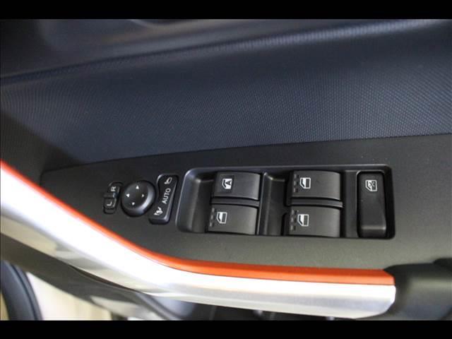 Z 登録済未使用車 衝突軽減ブレーキ クルーズコントロール コーナーセンサー シートヒーター オートライト 横滑り防止 アイドリングストップ プッシュスタート 17インチアルミホイール(32枚目)