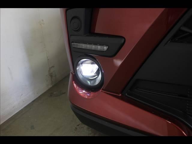 Z 登録済未使用車 衝突軽減ブレーキ クルーズコントロール コーナーセンサー シートヒーター オートライト 横滑り防止 アイドリングストップ プッシュスタート 17インチアルミホイール(25枚目)