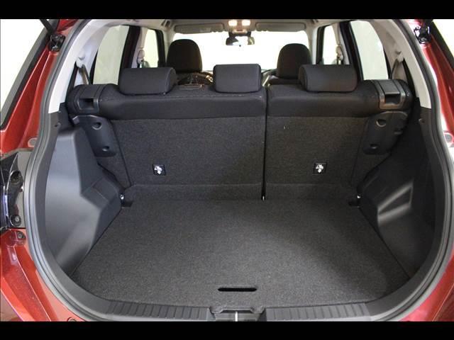 Z 登録済未使用車 衝突軽減ブレーキ クルーズコントロール コーナーセンサー シートヒーター オートライト 横滑り防止 アイドリングストップ プッシュスタート 17インチアルミホイール(29枚目)
