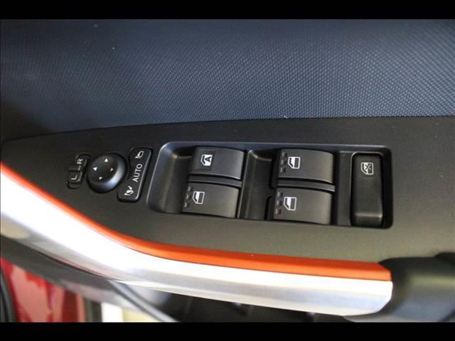 Z 登録済未使用車 衝突軽減ブレーキ クルーズコントロール コーナーセンサー シートヒーター オートライト 横滑り防止 アイドリングストップ プッシュスタート 17インチアルミホイール(32枚目)