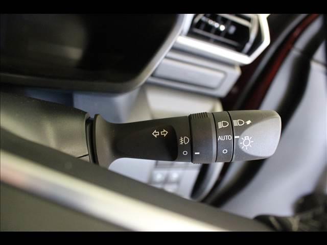 Z 登録済未使用車 衝突軽減ブレーキ クルーズコントロール コーナーセンサー シートヒーター オートライト 横滑り防止 アイドリングストップ プッシュスタート 17インチアルミホイール(37枚目)