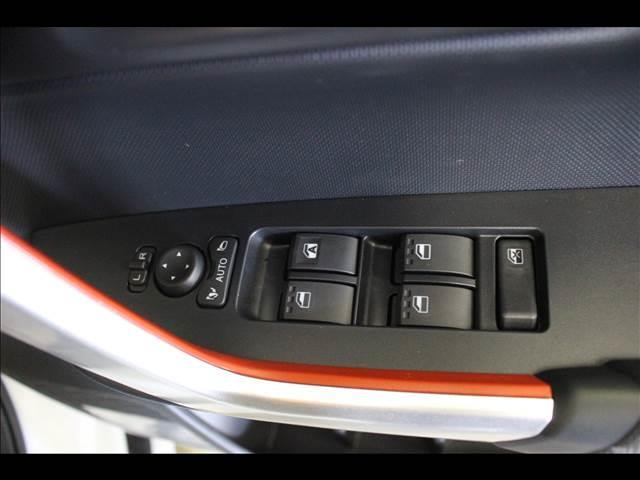Z 登録済未使用車 衝突軽減ブレーキ クルーズコントロール コーナーセンサー シートヒーター オートライト 横滑り防止 アイドリングストップ プッシュスタート 17インチアルミホイール(30枚目)