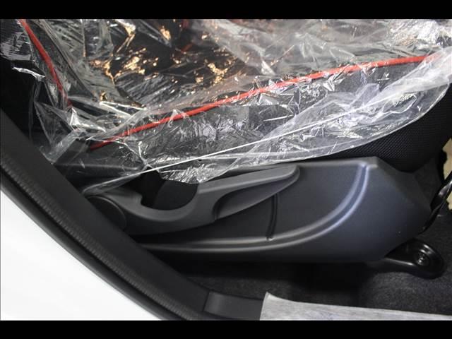 Z 登録済未使用車 衝突軽減ブレーキ クルーズコントロール コーナーセンサー シートヒーター オートライト 横滑り防止 アイドリングストップ プッシュスタート 17インチアルミホイール(40枚目)