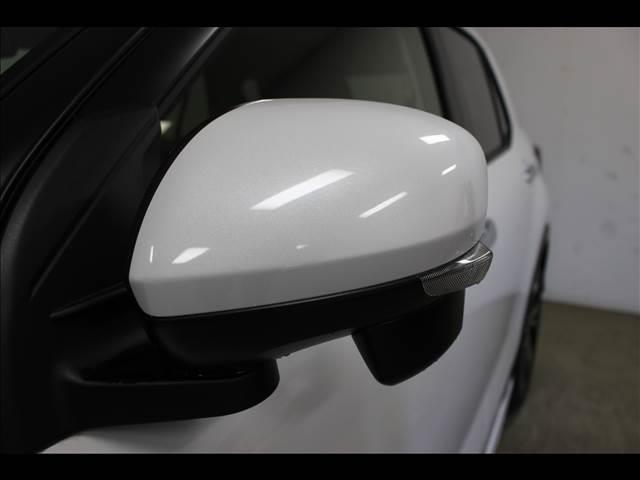 Z 登録済未使用車 衝突軽減ブレーキ クルーズコントロール コーナーセンサー シートヒーター オートライト 横滑り防止 アイドリングストップ プッシュスタート 17インチアルミホイール(7枚目)