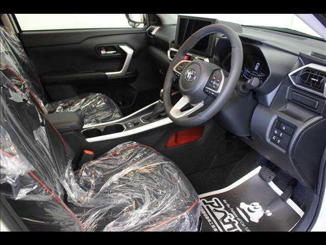 Z 登録済未使用車 衝突軽減ブレーキ クルーズコントロール コーナーセンサー シートヒーター オートライト 横滑り防止 アイドリングストップ プッシュスタート 17インチアルミホイール(36枚目)