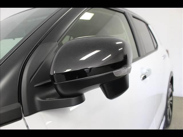 Z 登録済未使用車 衝突軽減ブレーキ クルーズコントロール コーナーセンサー シートヒーター オートライト 横滑り防止 アイドリングストップ プッシュスタート 17インチアルミホイール(7枚目)