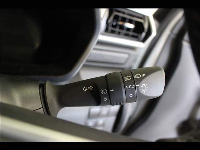 Z 登録済未使用車 衝突軽減ブレーキ クルーズコントロール コーナーセンサー シートヒーター オートライト 横滑り防止 アイドリングストップ プッシュスタート 17インチアルミホイール(33枚目)