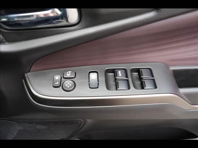 ソリオバンディット ハイブリッドＭＶ　登録済未使用車（12枚目）