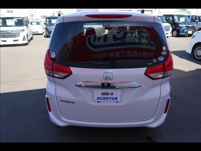 フリード Ｇ・ホンダセンシング　両側パワースライドドア　プッシュスタート　キーフリー（7枚目）