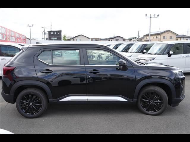 WR-V Z+ ブラックスタイル 登録済未使用車(8枚目)