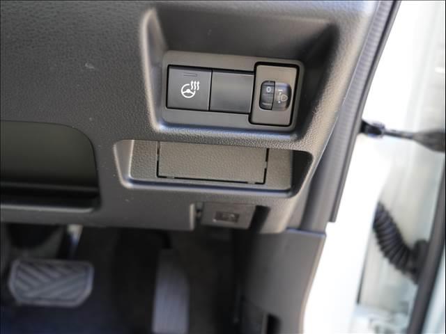 スペーシアカスタム ハイブリッドＸＳ　届出済未使用車（28枚目）