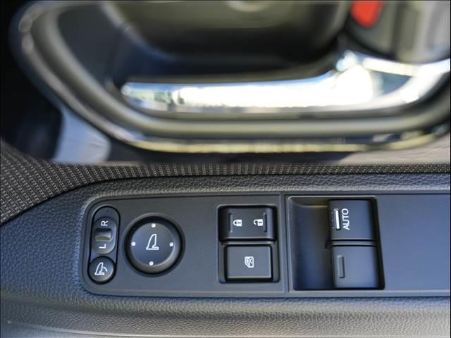 Ｎ－ＶＡＮ ファン　届出済未使用車（18枚目）