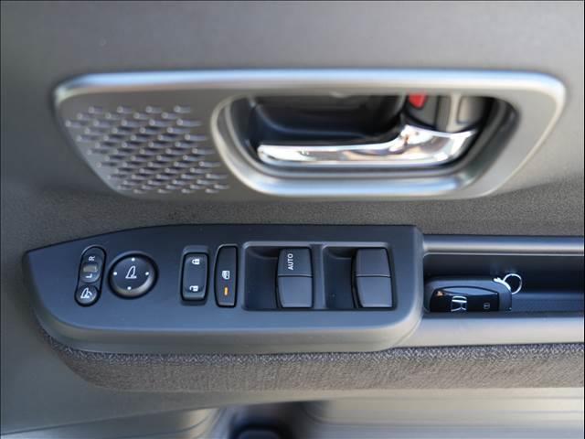 Ｎ－ＢＯＸカスタム ベースグレード　届出済未使用車（15枚目）