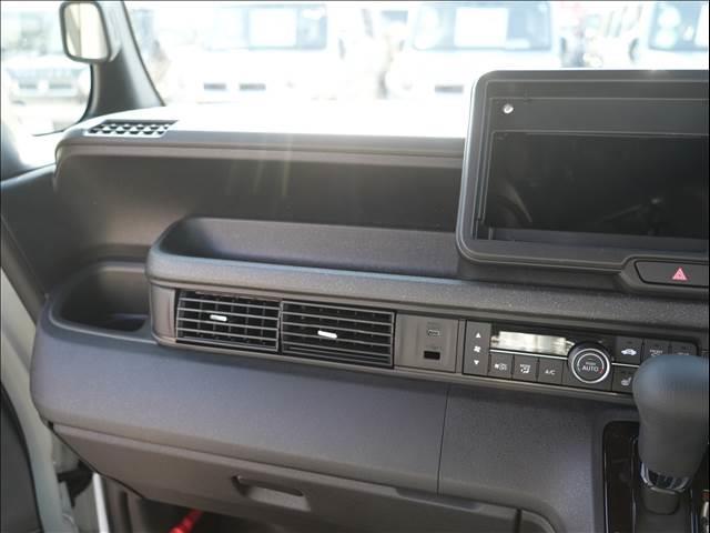 Ｎ－ＢＯＸカスタム ベースグレード　届出済未使用車（27枚目）