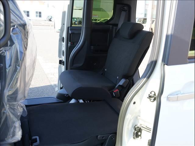 Ｎ－ＢＯＸカスタム ベースグレード　届出済未使用車（32枚目）