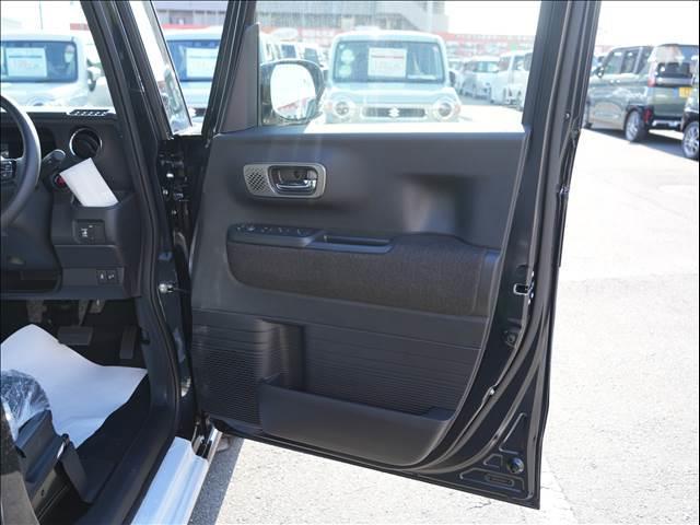 Ｎ－ＢＯＸカスタム ベースグレード　届出済未使用車（17枚目）