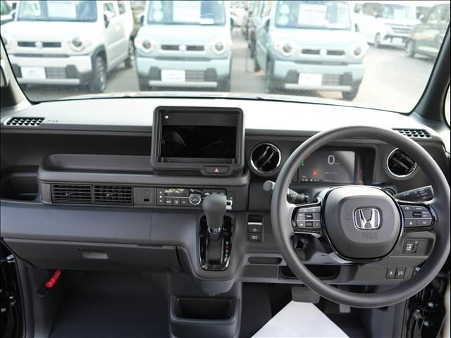 Ｎ－ＢＯＸカスタム ベースグレード　届出済未使用車（10枚目）