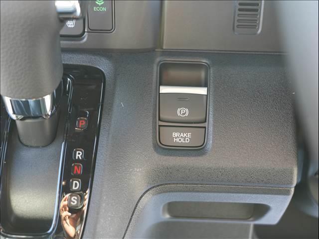 Ｎ－ＢＯＸカスタム ベースグレード　届出済未使用車（14枚目）