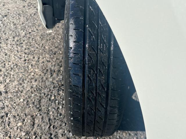 ワゴンＲスティングレー Ｘ　４ＷＤ（車検２年）基本装備フル装備　純正ＣＤオーディオ　スマートキー　プッシュスタート　インパネＣＶＴ　ＨＩＤ　ＡＢＳ　社外１４インチＡＷ　タイミングチェーンエンジン（5枚目）