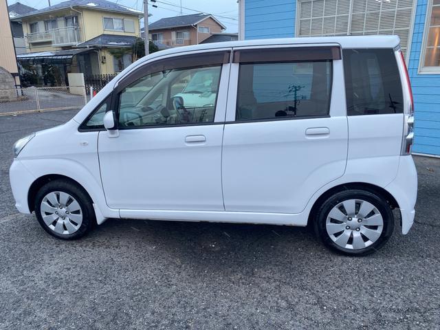 ステラ L 4WD(車検2年)基本装備フル装備 社外CDオーディオ キーレス インパネCVT 純正14インチホイール(9枚目)