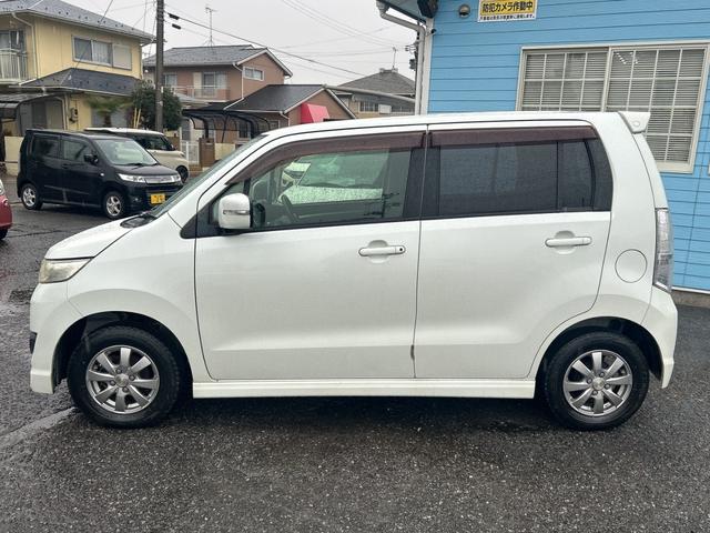 ワゴンＲスティングレー Ｔ　４ＷＤ（車検２年）基本装備フル装備　社外メモリーナビワンセグＴＶ　スマートキー　電格ミラー　運転席シートヒーター　ＡＢＳ　社外１３インチＡＷスタッドレスタイヤ装着済　タイミングチェーンエンジン（9枚目）